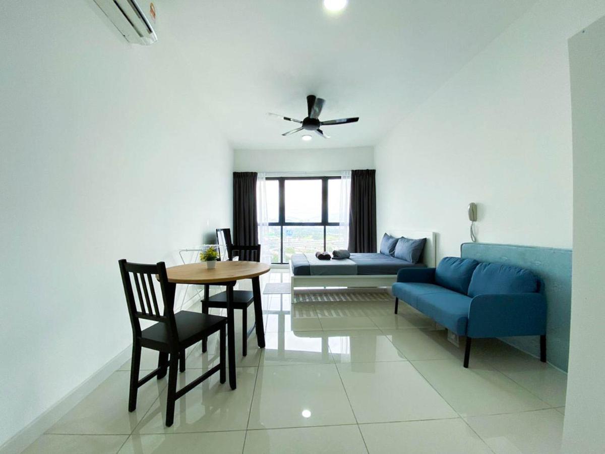 Continew Residences TRX Lux Pool View Kuala Lumpur Extérieur photo